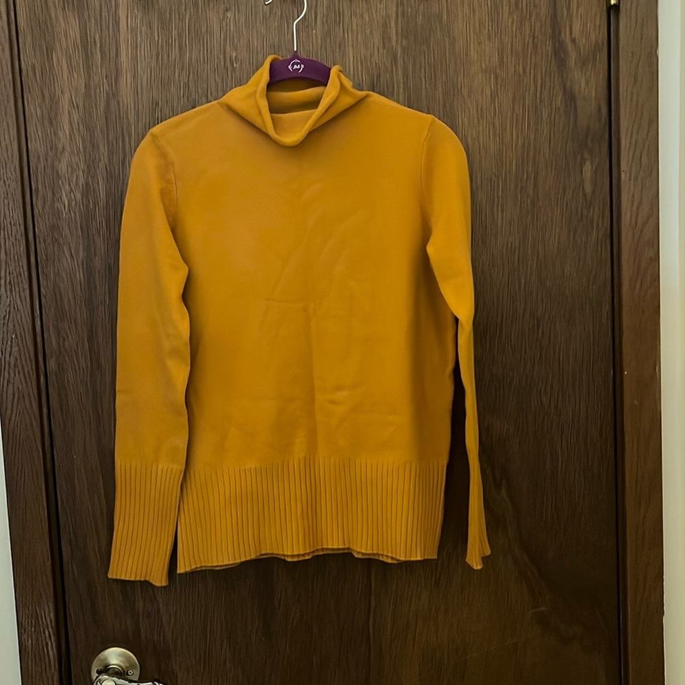 Size S - French Connection ribbed sweater